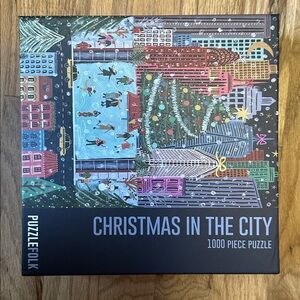 PuzzleFolk Christmas In The City 1000 piece Puzzle  *New in box